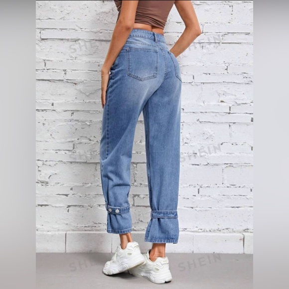 High waist buckle jeans - Picture 3 of 3